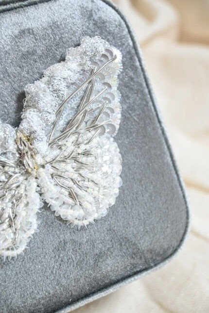 papuošalų dėžutė su drugeliu