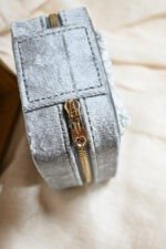 siuvinėta papuošalų dėžutė